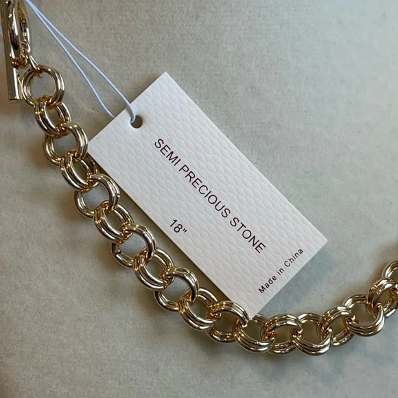 NWT ⚜️💖⚜️ Camila Coelho Gorgeous Heart Necklace with Semi-Precious Stones - Picture 5 of 10